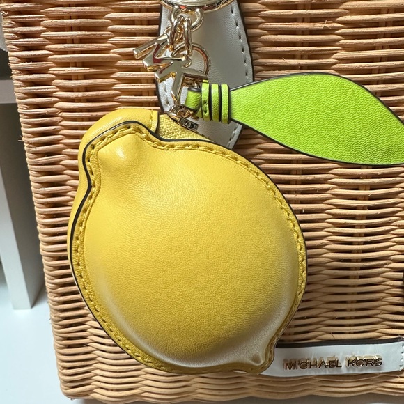 Michael Kors Summer Small Bag - Picture 3 of 6